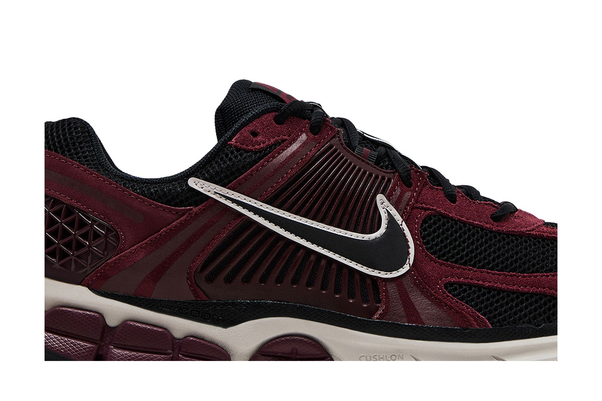 Order Nike Air Zoom Vomero 5 'Merah Pasukan Gelap' HF1553-601