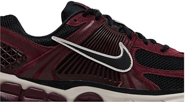 Nike Air Zoom Vomero 5 'Merah Pasukan Gelap' HF1553-601 Order Nike Air Zoom Vomero 5 'Merah Pasukan Gelap' HF1553-601