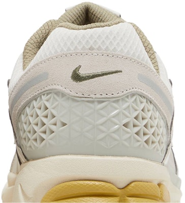 Nike Air Zoom Vomero 5 'Light Bone Medium Olive' FV0397-001 Sizing Nike Air Zoom Vomero 5 'Light Bone Medium Olive' FV0397-001