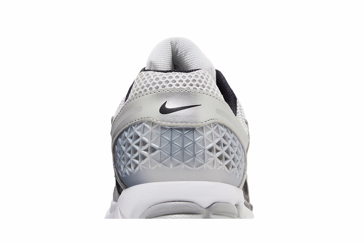 Nike Air Zoom Vomero 5 'Metallic Silver Black'