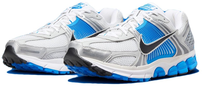 Nike Air Zoom Vomero 5 'Perak Metalik Biru Foto' FJ4151-100 Lookbook Nike Air Zoom Vomero 5 'Perak Metalik Biru Foto' FJ4151-100