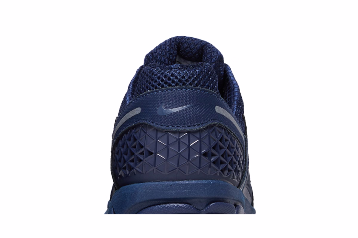 Nike Air Zoom Vomero 5 'Midnight Navy'