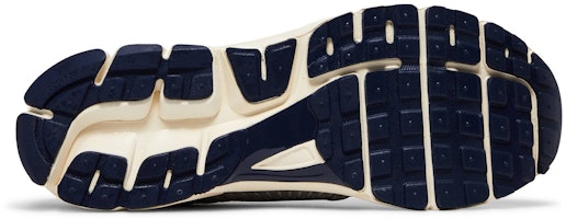 ナイキ エア ズーム ボメロ 5 "プラチナ/レーザーオレンジ" FJ4151-001 Shop ナイキ エア ズーム ボメロ 5 "プラチナ/レーザーオレンジ" FJ4151-001