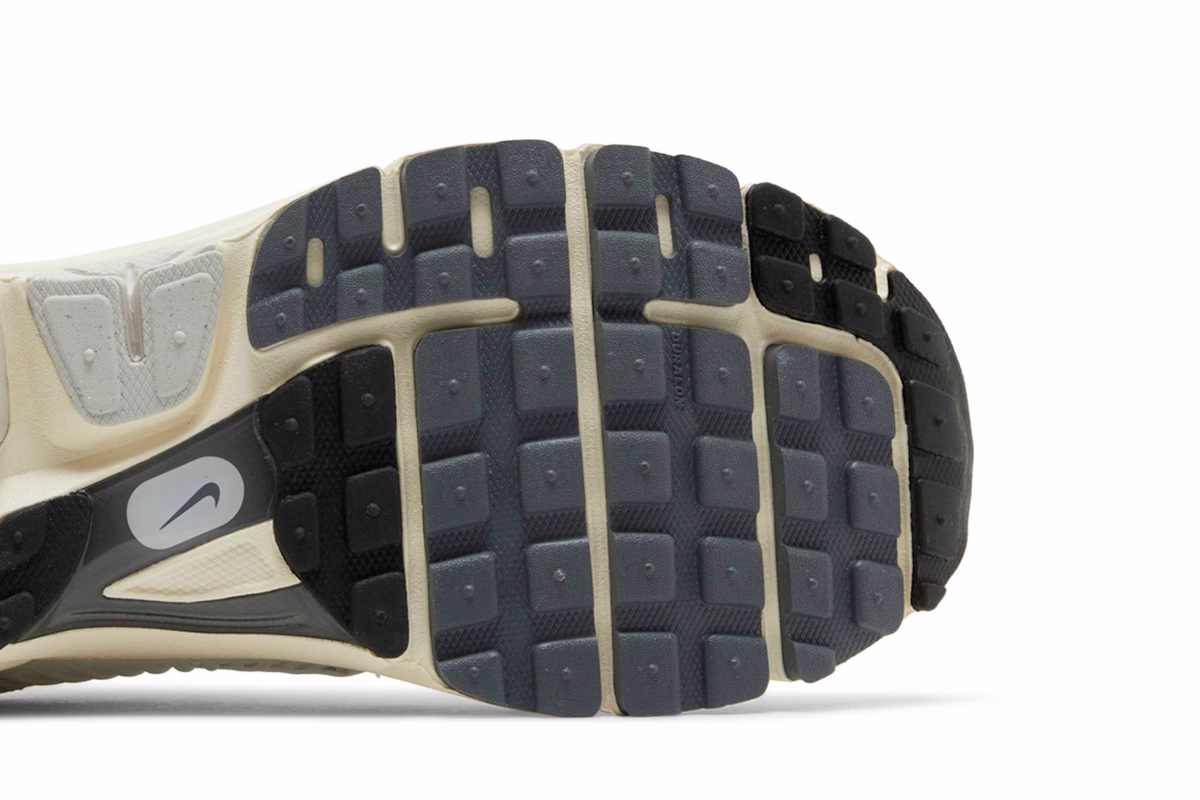 Nike Air Zoom Vomero 5 'Platinum Tint'