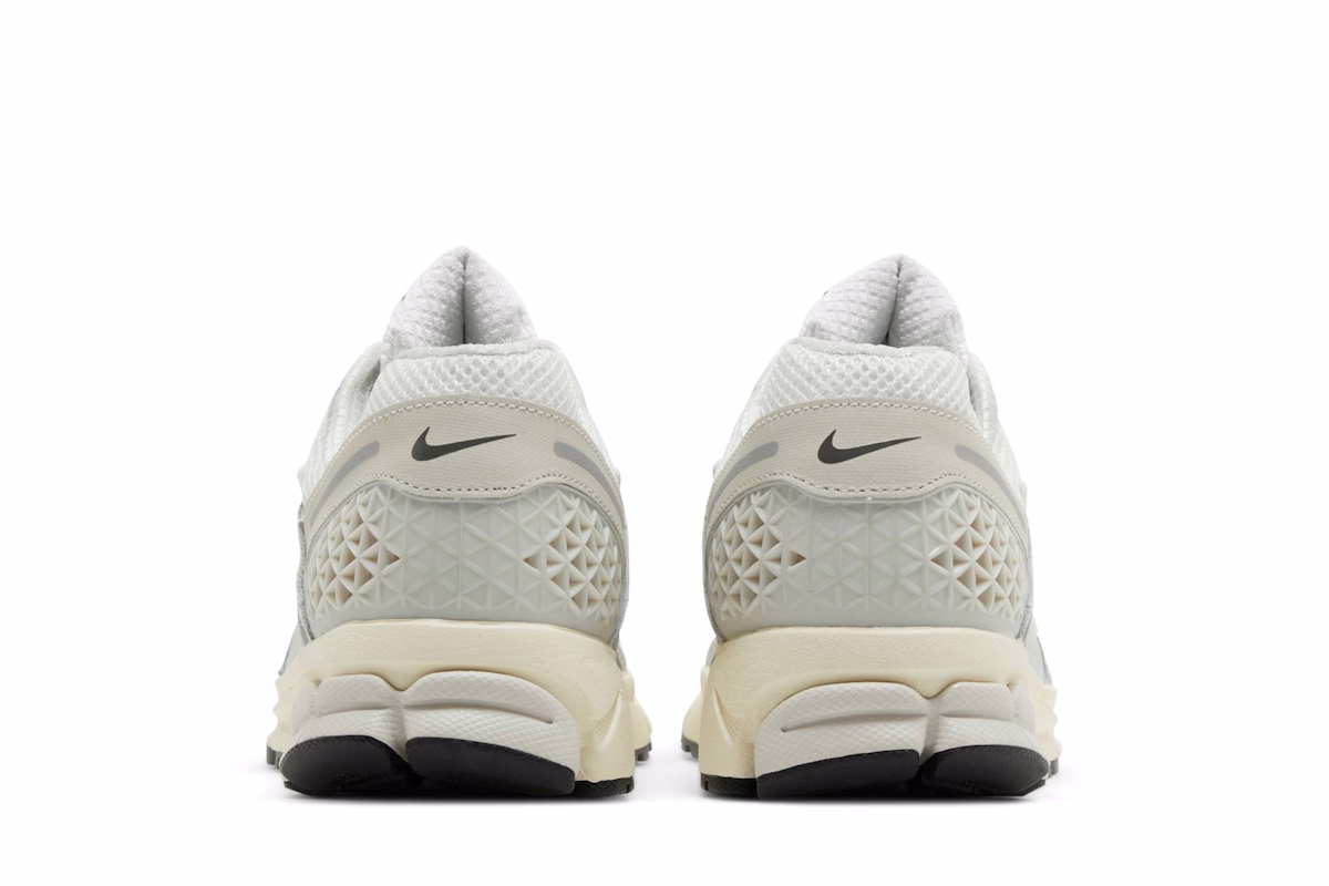 Nike Air Zoom Vomero 5 'Platinum Tint'