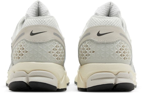 ナイキ エア ズーム ボメロ 5 "プラチナムティント" HF0731-007 Details for ナイキ エア ズーム ボメロ 5 "プラチナムティント" HF0731-007