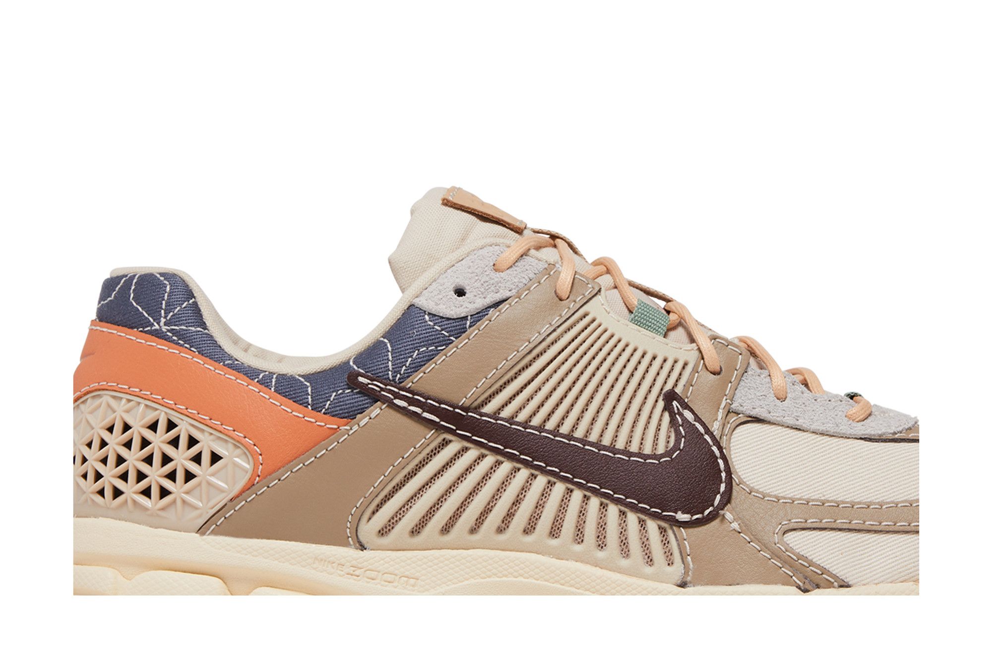 Shop Nike Air Zoom Vomero 5 'Sashiko' Pria/Wanita Sepatu Lari Sneakers FZ5051-121