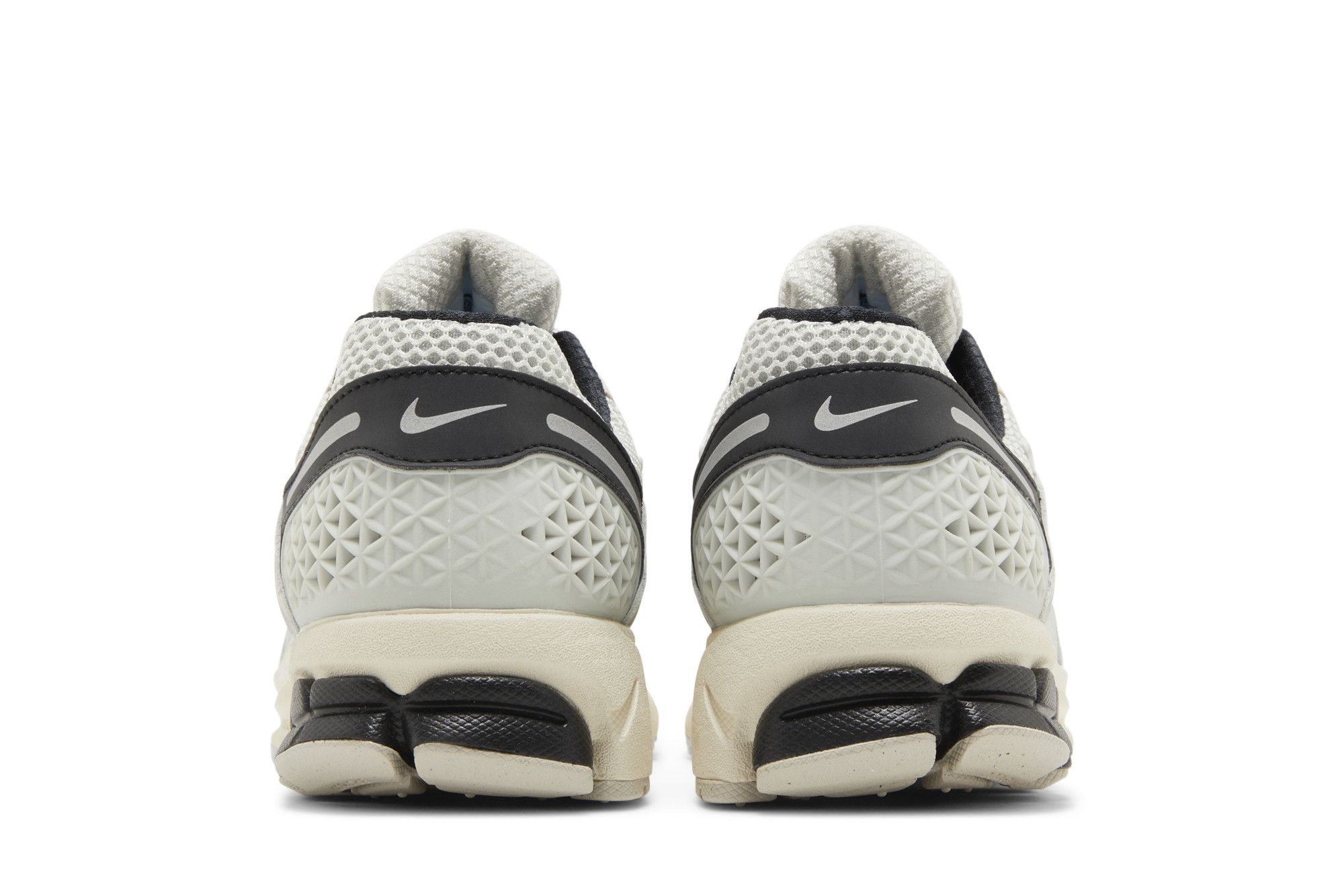 Sizing Nike Air Zoom Vomero 5 ''Supersonic'' Hardloopschoenen FN7649-110