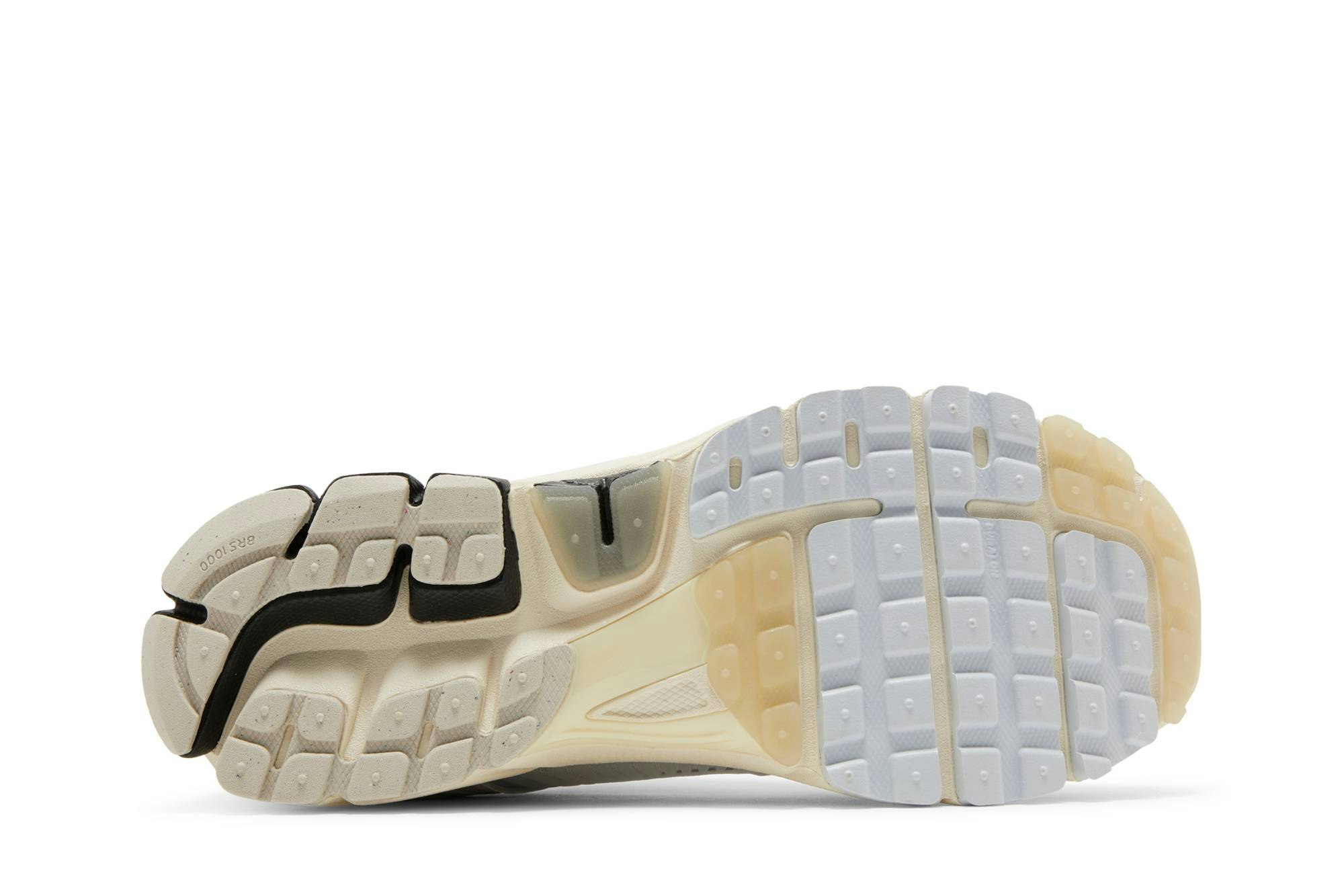 Nike Air Zoom Vomero 5 ‘Supersonic’ FN7649-110