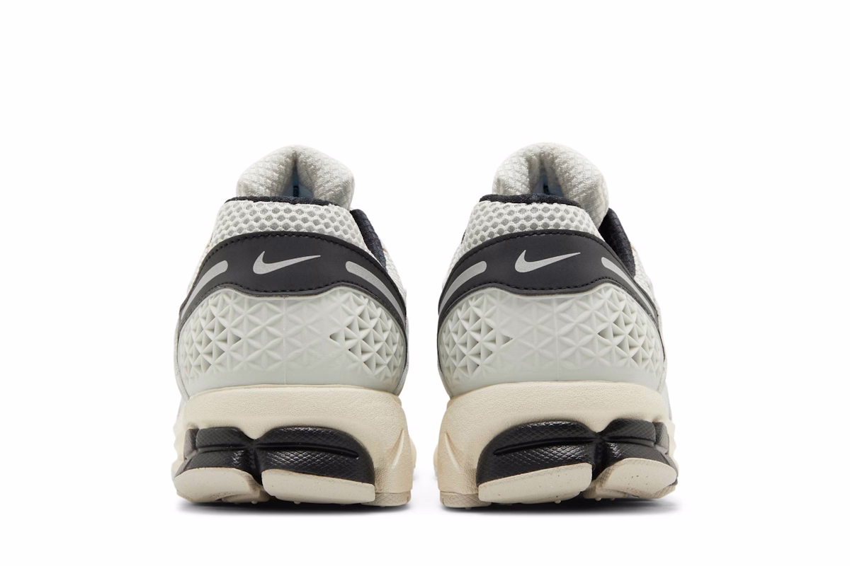 Nike Air Zoom Vomero 5 'Supersonic'