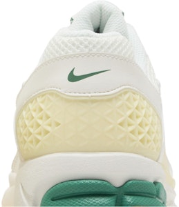 Nike Air Zoom Vomero 5 'The Masters Back 9 Colección' FN8361-100 Sizing Nike Air Zoom Vomero 5 'The Masters Back 9 Colección' FN8361-100