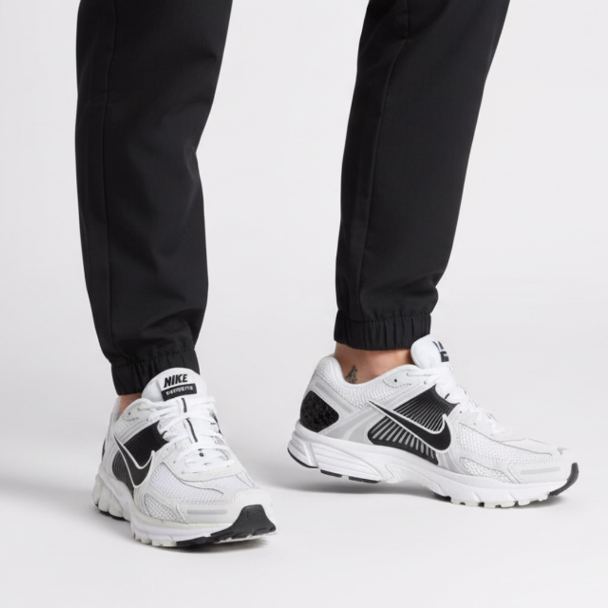 Nike Air Zoom Vomero 5 'White Black'