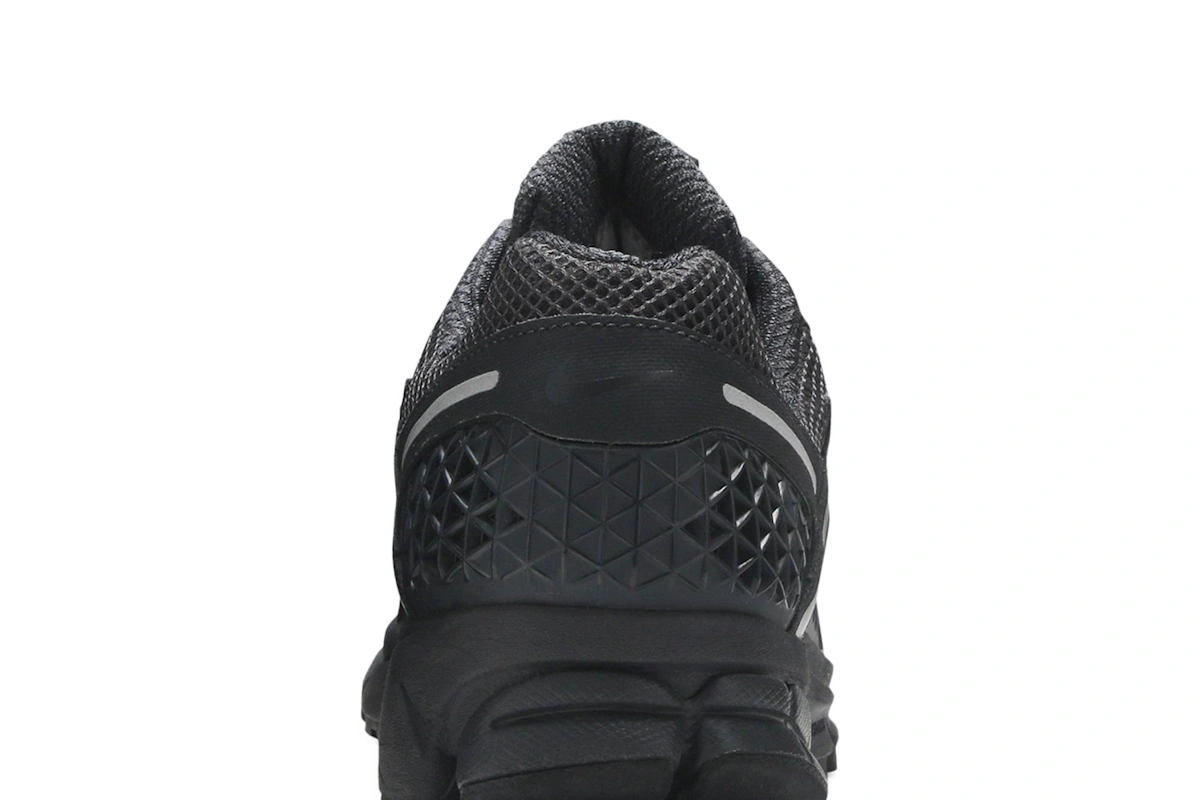 Nike Air Zoom Vomero 5 SP 'Anthracite'