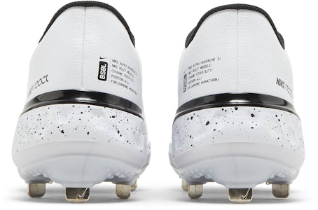 Nike Alpha Huarache Elite 3 Low 'Putih Kelabu' CV3552-104 Details for Nike Alpha Huarache Elite 3 Low 'Putih Kelabu' CV3552-104