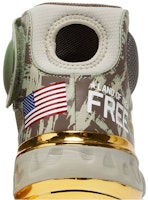 Nike Alpha Huarache Elite 3 Mid 'Hari Angkatan Bersenjata 2022' DA1675-090 Sizing Nike Alpha Huarache Elite 3 Mid 'Hari Angkatan Bersenjata 2022' DA1675-090