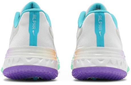 Nike Alpha Huarache Elite 3 Turf 'Putih Persik Krim' CV3560-102 Details for Nike Alpha Huarache Elite 3 Turf 'Putih Persik Krim' CV3560-102