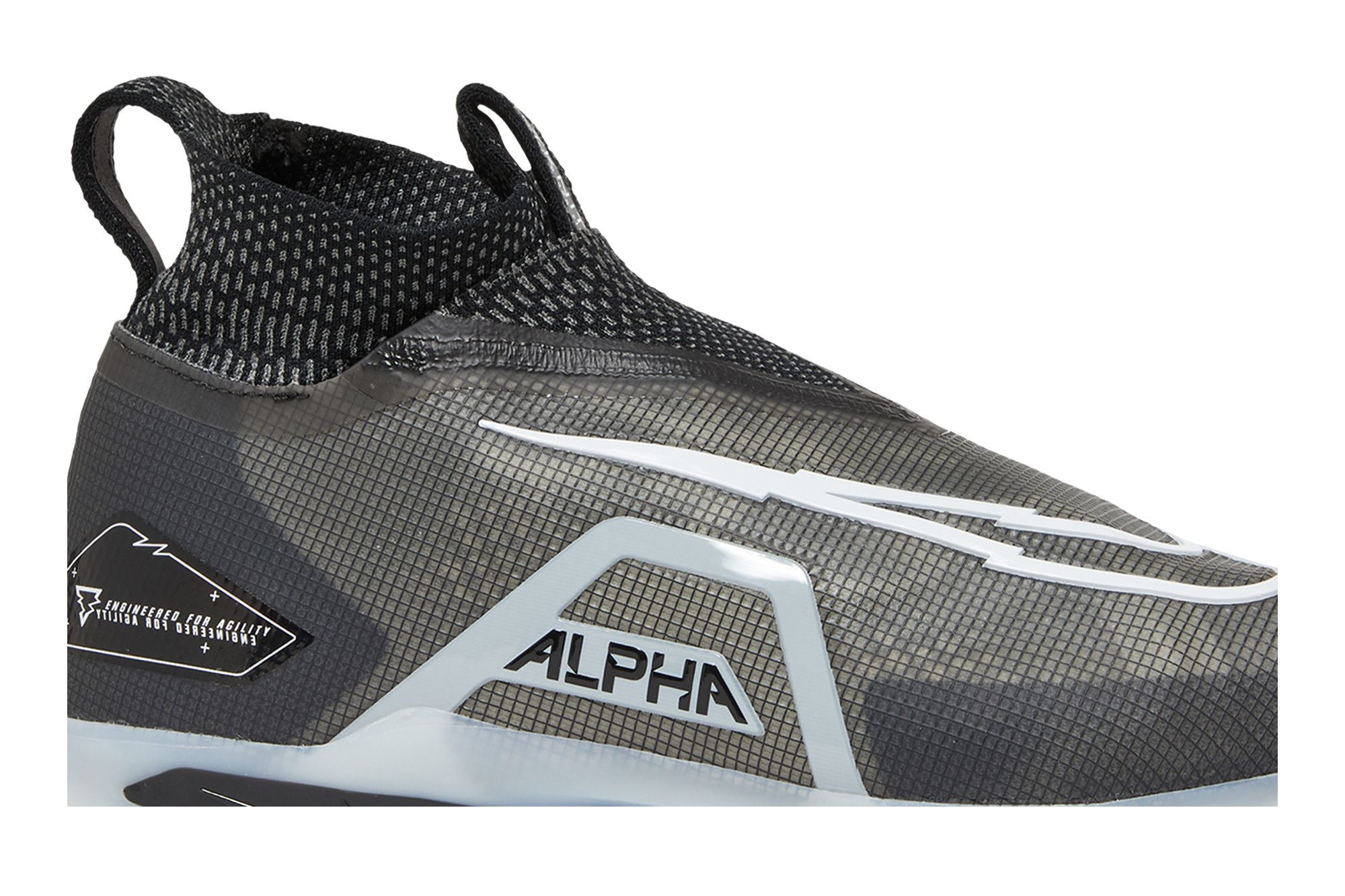 Lookbook 耐吉 (Nike) Alpha Menace Elite 3 高筒耐磨美式足球鞋 黑白