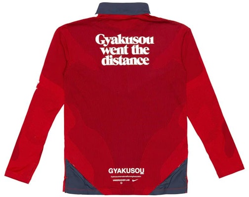 나이키 알파벳 프린트 하이넥 스웻셔츠 유니섹스 레드. CD7110-611 Lookbook 나이키 알파벳 프린트 하이넥 스웻셔츠 유니섹스 레드. CD7110-611