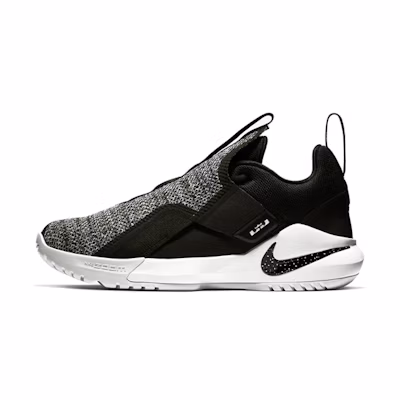 Nike Ambassador 11 'Black'