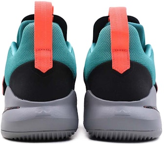 Nike Ambassador 11 詹姆斯使節11 低筒 實戰籃球鞋 男款 黑色 Purchase Nike Ambassador 11 詹姆斯使節11 低筒 實戰籃球鞋 男款 黑色