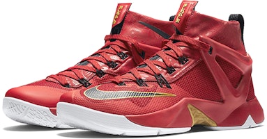 나이키 앰버서더 8 "유니버시티 레드" 818678-601 Lookbook 나이키 앰버서더 8 "유니버시티 레드" 818678-601