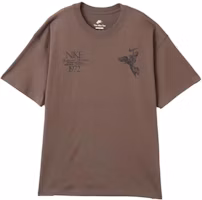 Nike AS NSW Tee M90 OC Wings Vict Ironstone Unisex Soft Relaxed T-Shirt HV0168-004 Nike AS NSW Tee M90 OC Wings Vict Ironstone Unisex Soft Relaxed T-Shirt HV0168-004