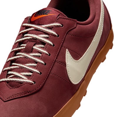 Nike Astrograbber Dark Team Red/Gum Medium Brown/Sail/Coconut Milk IH2341-600 Sizing Nike Astrograbber Dark Team Red/Gum Medium Brown/Sail/Coconut Milk IH2341-600