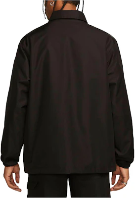 Nike Authentics Jaket Coach Warna Solid Hitam FD7844-010 Details for Nike Authentics Jaket Coach Warna Solid Hitam FD7844-010