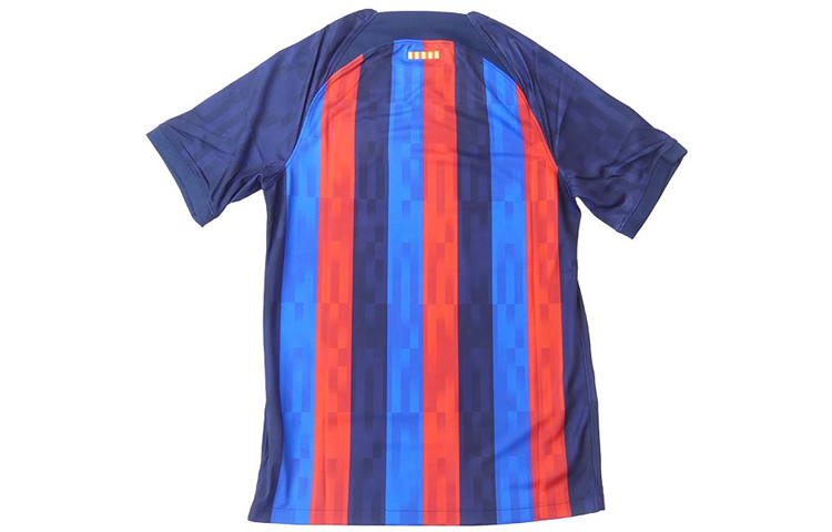 Lookbook Camiseta Retro de Fútbol Nike Barcelona Local 2022-23 Azul Marino DM1840-452