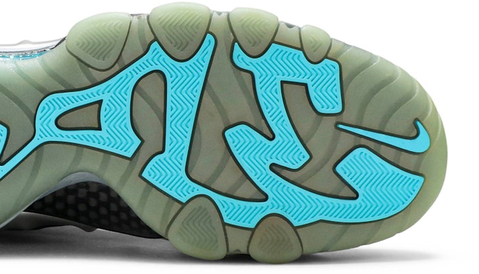 Nike Barkley Posite Max Metallic Silver Gamma Blue 555097-040 Purchase Nike Barkley Posite Max Metallic Silver Gamma Blue 555097-040