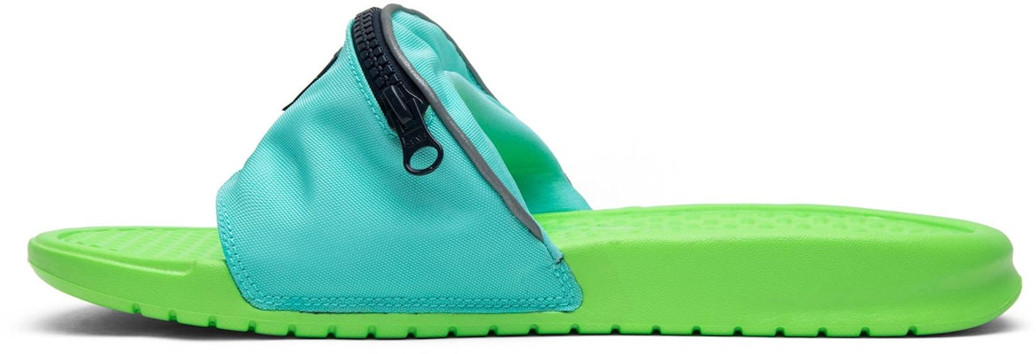 Nike Benassi JDI腰包款綠色拖鞋 Lookbook Nike Benassi JDI腰包款綠色拖鞋
