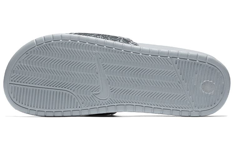 Shop Nike Benassi JDI Slide 'Kelabu Serigala' 631261-005