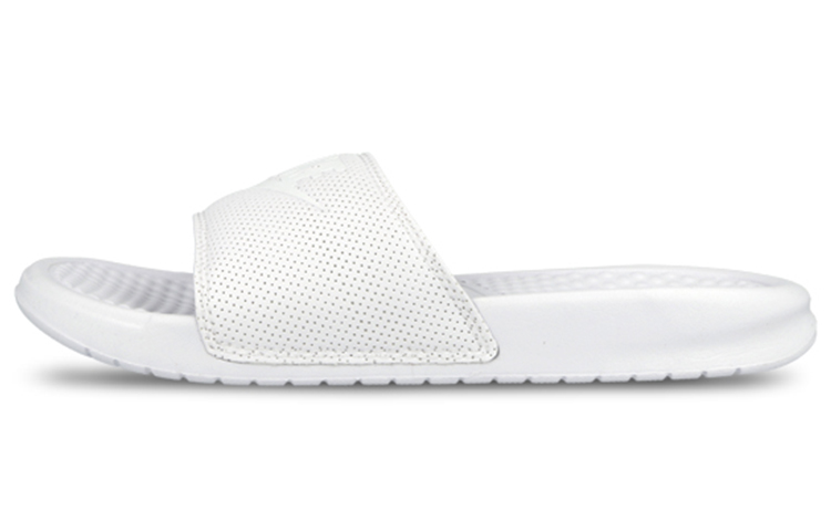Buy Nike Benassi 運動拖鞋 白色
