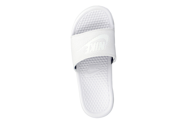 Lookbook Nike Benassi 運動拖鞋 白色