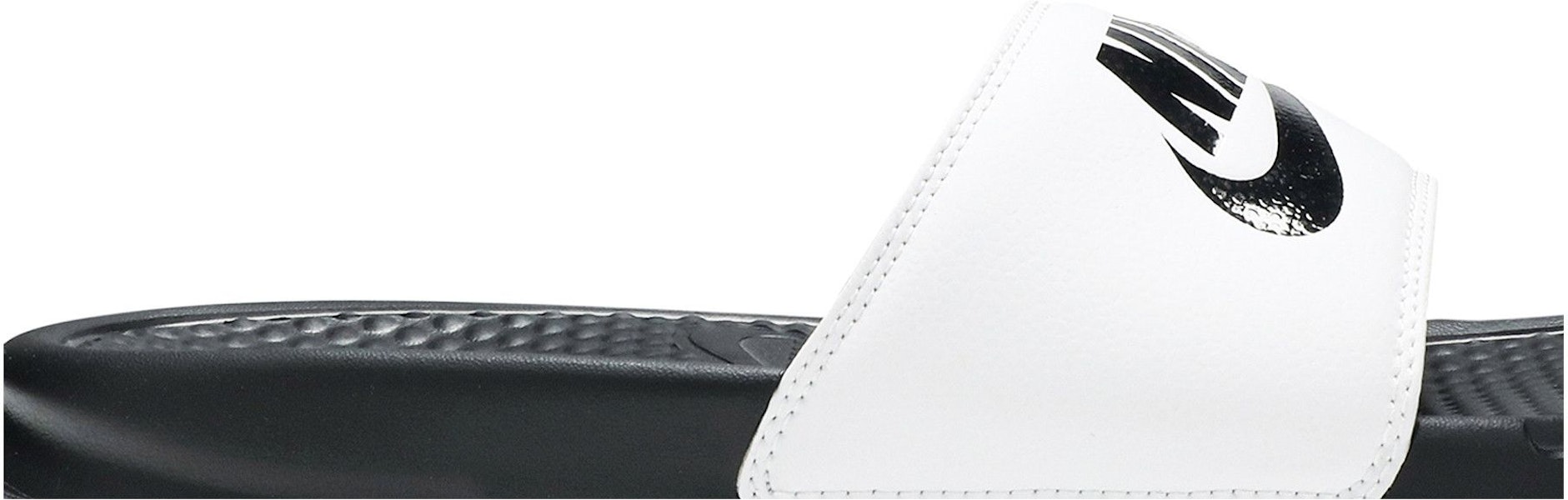 Nike Benassi Slippers ''Wit'' 343880-100 Lookbook Nike Benassi Slippers ''Wit'' 343880-100
