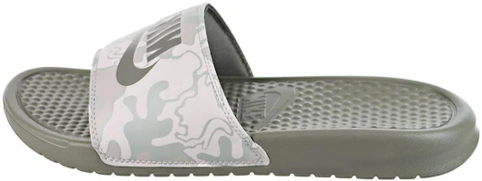 Nike Benassi Slides Anti-Slip Breathable Silent Odor-Resistant Green . 631261-009 Nike Benassi Slides Anti-Slip Breathable Silent Odor-Resistant Green . 631261-009