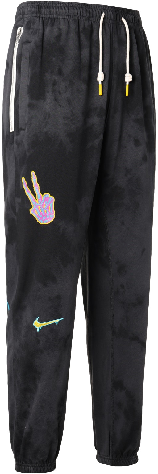 nike-black-fleece-lined-graffiti-embroidered-basketball-knit-pants-cu-3624-010