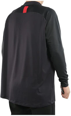 Nike Sudadera Negra Media Cremallera con Diseño de Logotipo Impreso AO5183-081 Lookbook Nike Sudadera Negra Media Cremallera con Diseño de Logotipo Impreso AO5183-081