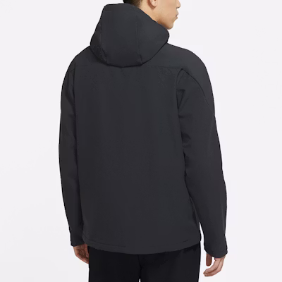 Chaqueta Nike Negra con Capucha Tejida para Entrenamiento. DH1384-010 Sizing Chaqueta Nike Negra con Capucha Tejida para Entrenamiento. DH1384-010