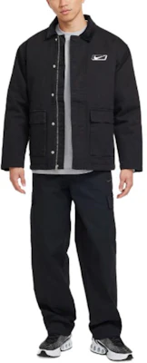 耐克黑色宽松版长袖工装夹克带标志印花 HQ2953-010 Sizing 耐克黑色宽松版长袖工装夹克带标志印花 HQ2953-010