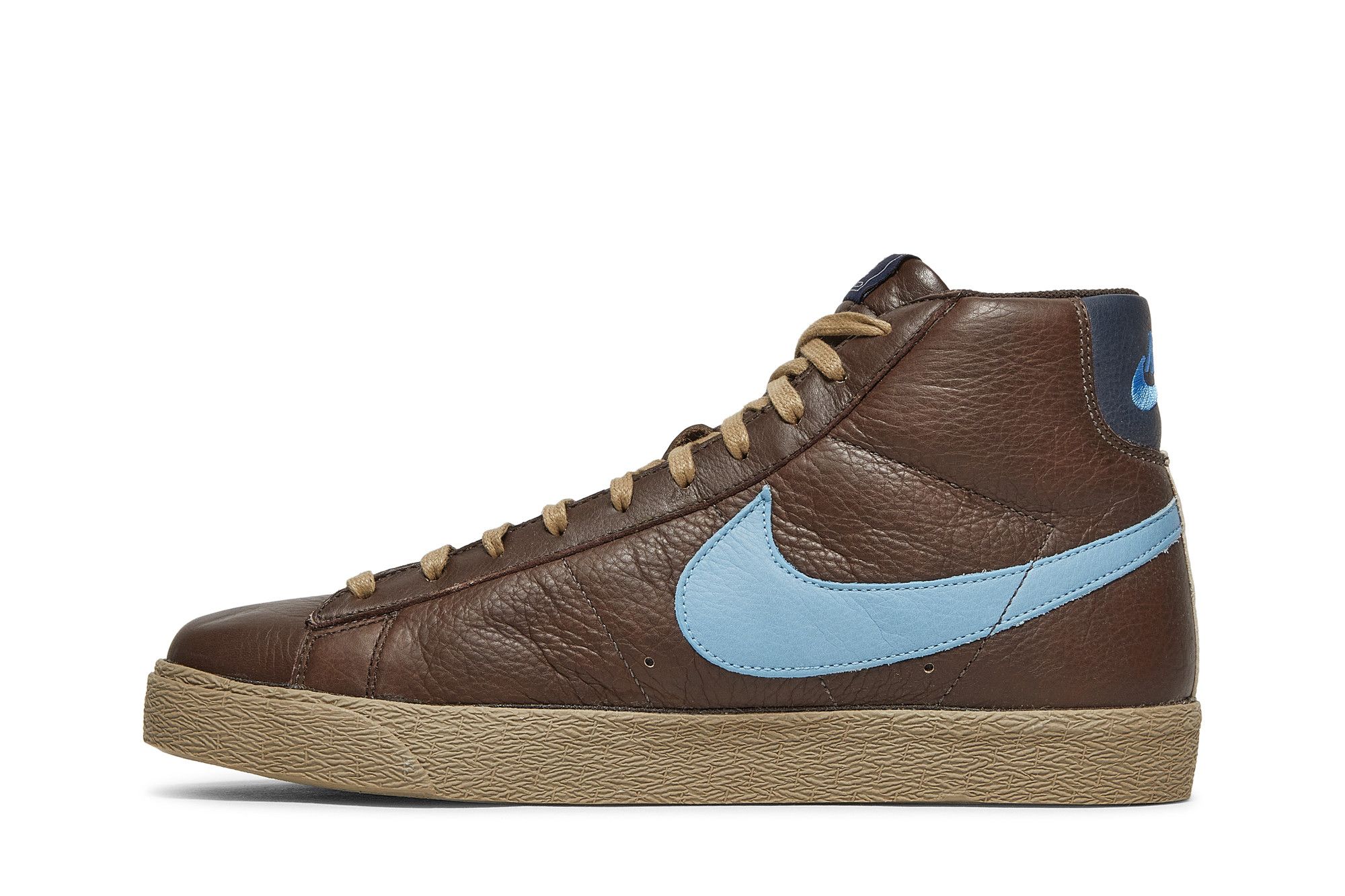Lookbook Nike Blazer Alta Premium 312457-241