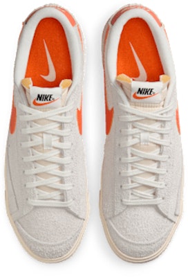 Nike Blazer Low '77 Premium zapatillas. HF3158-100 Shop Nike Blazer Low '77 Premium zapatillas. HF3158-100