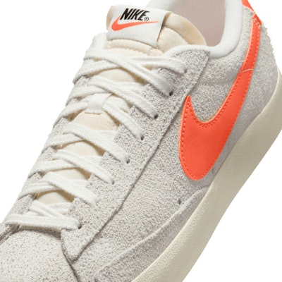 Nike Blazer Low '77 Premium zapatillas. HF3158-100 Sizing Nike Blazer Low '77 Premium zapatillas. HF3158-100