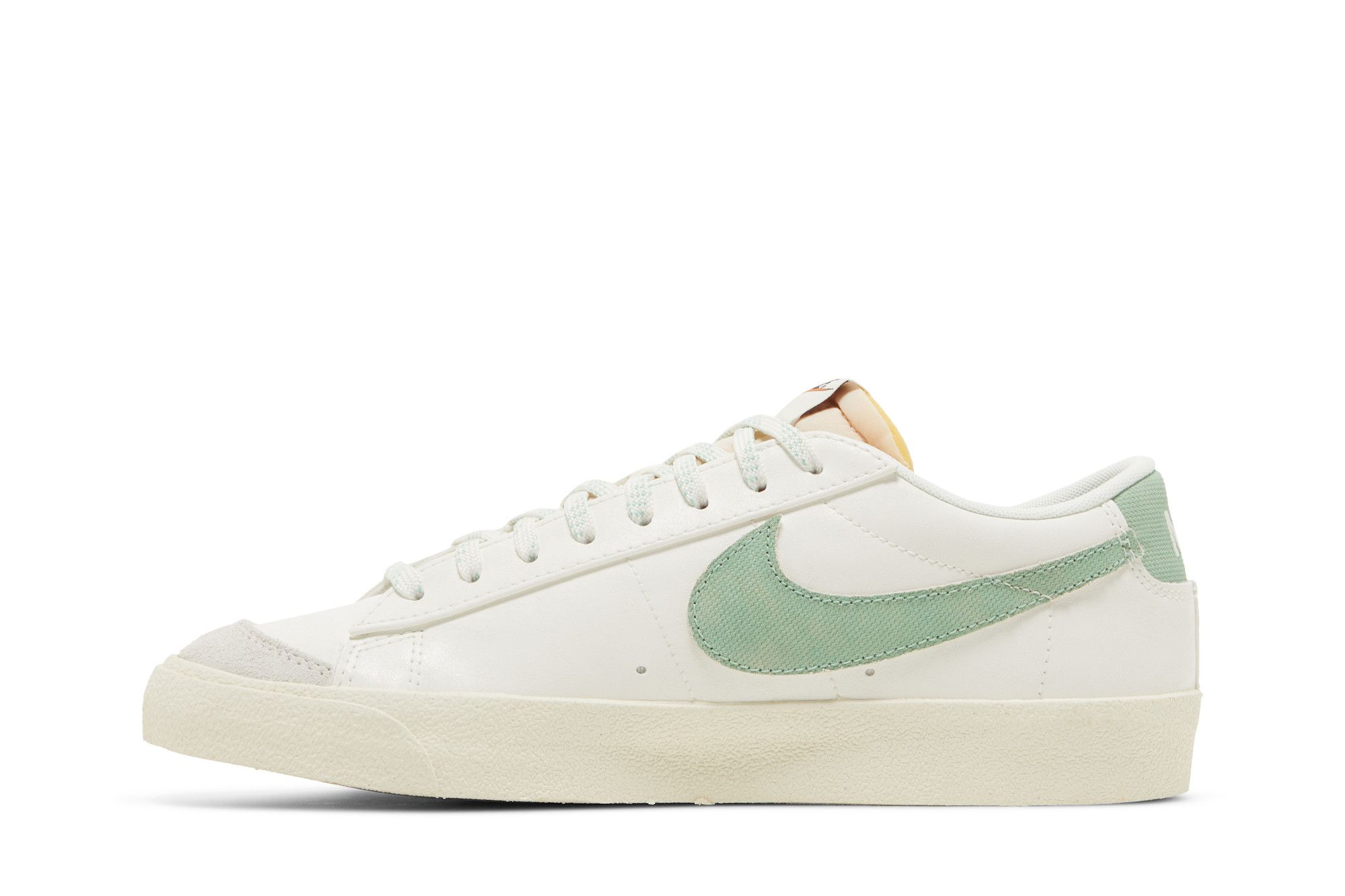 Shop Nike Blazer Low ’77 PRM 'Certified Fresh' Sneakers Terbaru DO9799-100