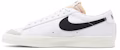 Nike Blazer Low '77 Vintage 'Putih Hitam' DA6464-101/DA6364-101