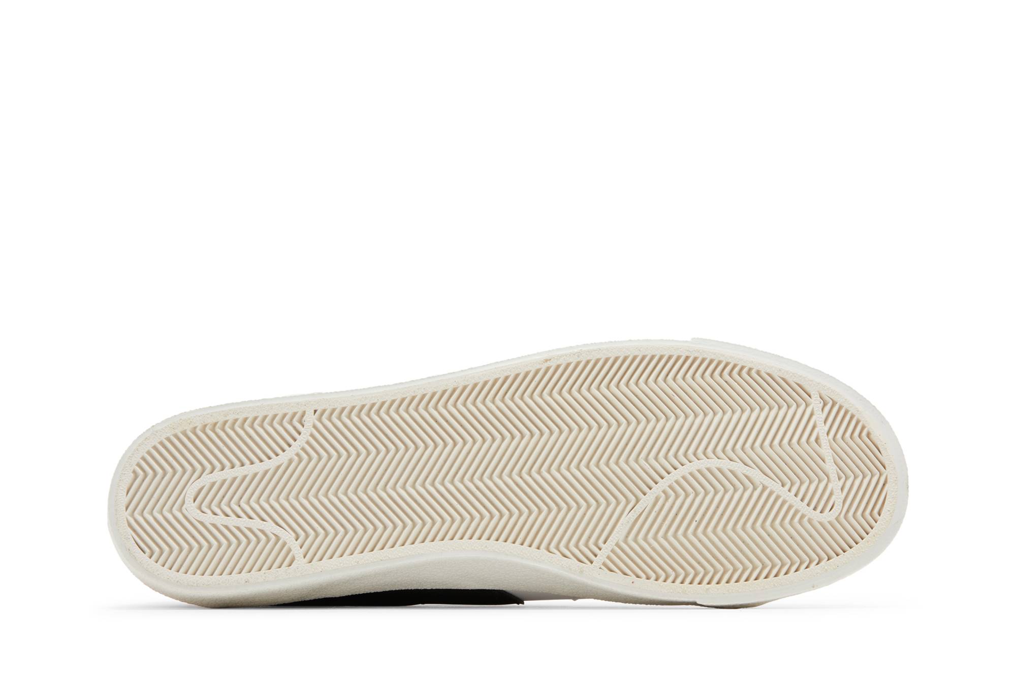 Shop 나이키 블레이저 로우 점보 '글리치 스우시' DV6484-100