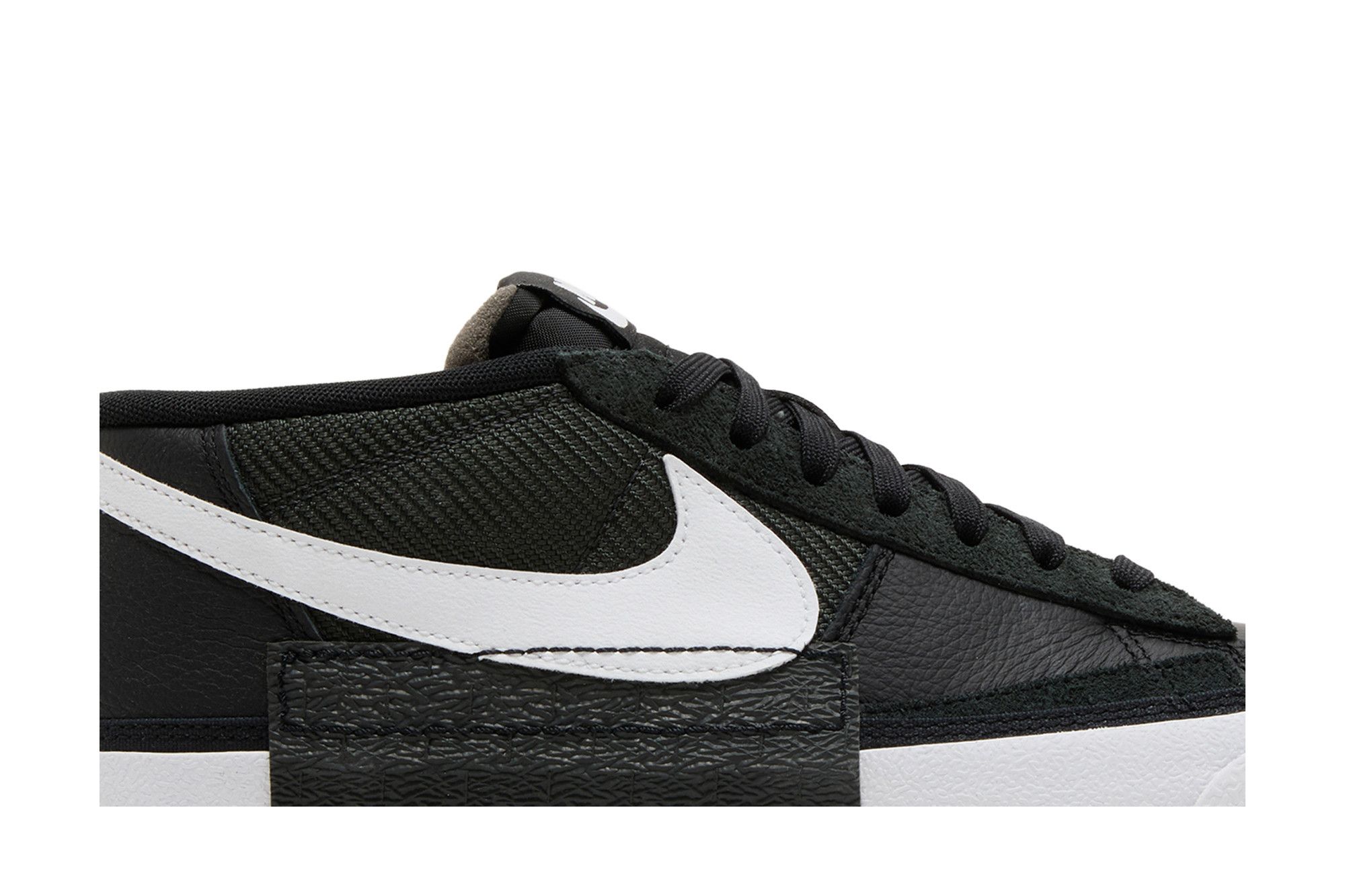 Order Nike Blazer Low Pro Club 'Hitam Putih' FJ3694-001