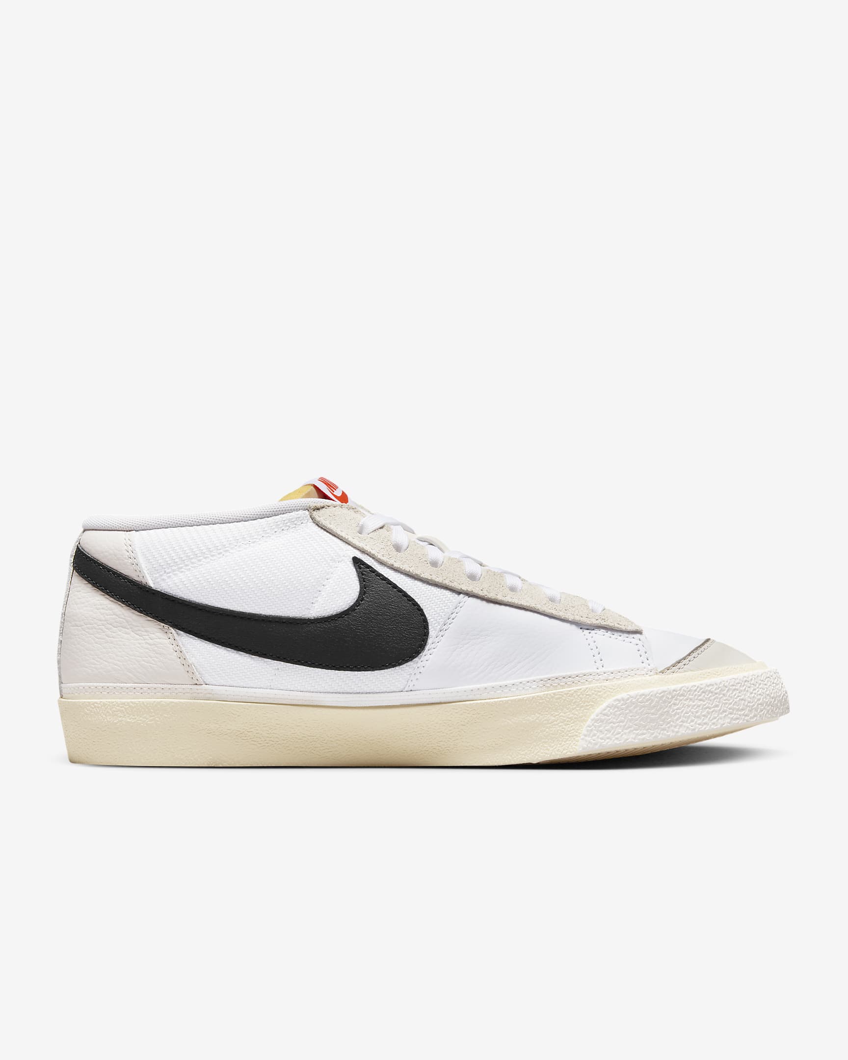 Lookbook Nike Blazer 低筒專業俱樂部款 FJ3694-100
