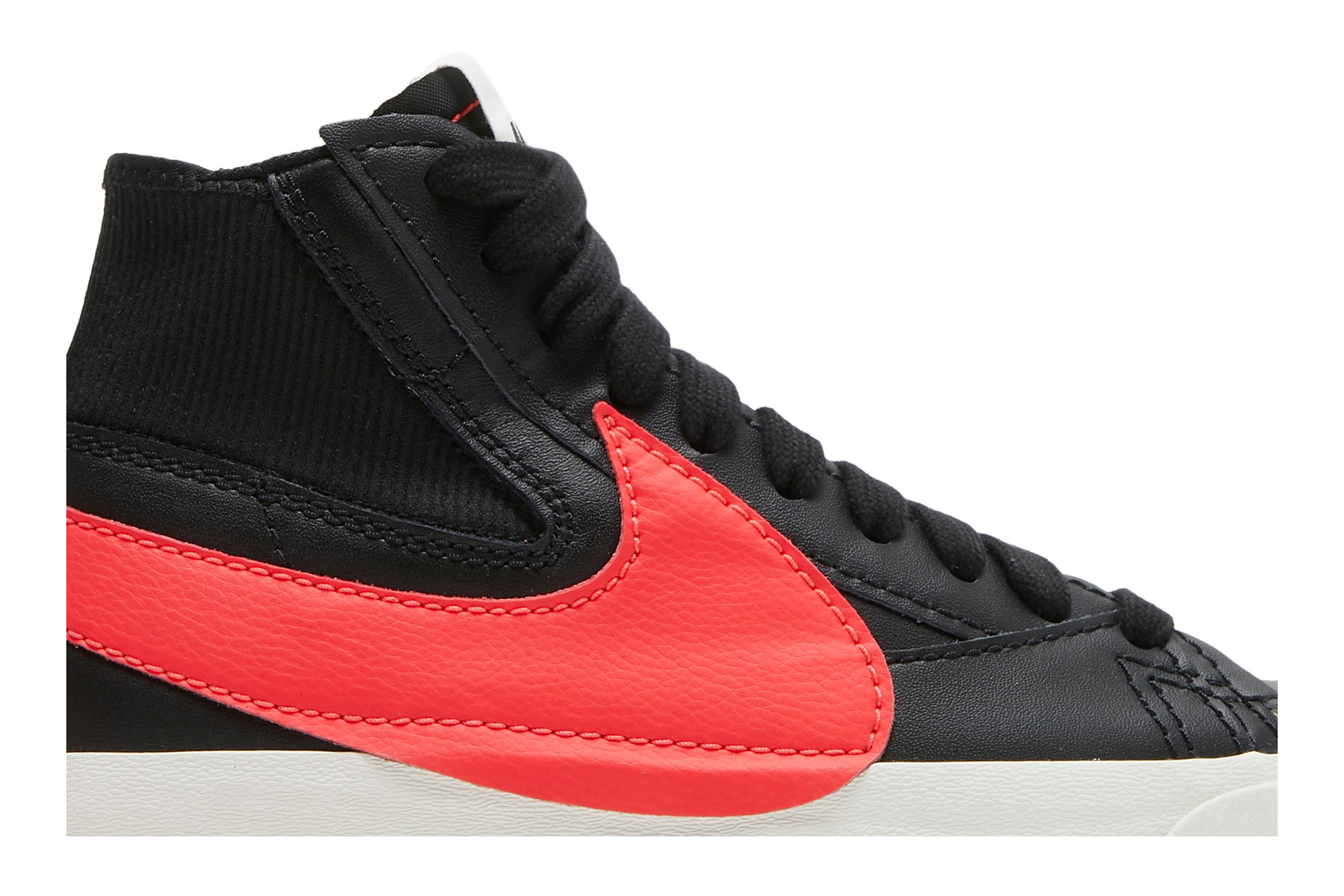 Lookbook 耐克Blazer Mid 77 Jumbo '黑色亮红' DD3111-001