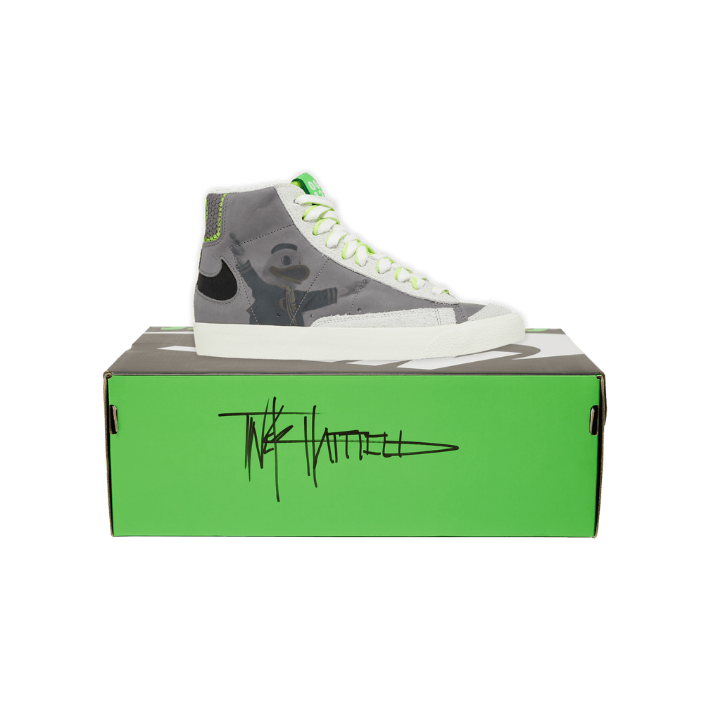 Buy 耐克Blazer Mid '77 '俄勒冈大学橄榄球' Tinker Hatfield签名版 FD0235-001-SIGNED-BOX